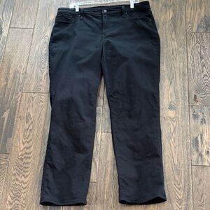 Chico's sz 2.5 Black Straight Leg Jeans
